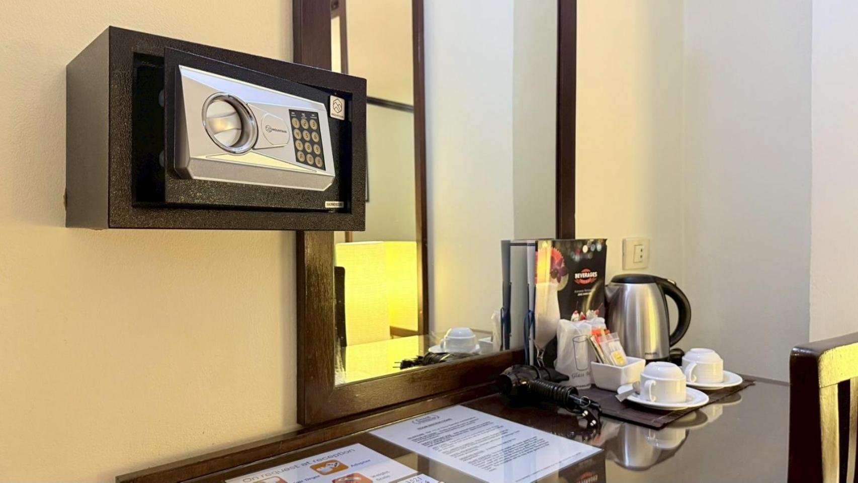 Grand Business Inn Bangkok Bagian luar foto