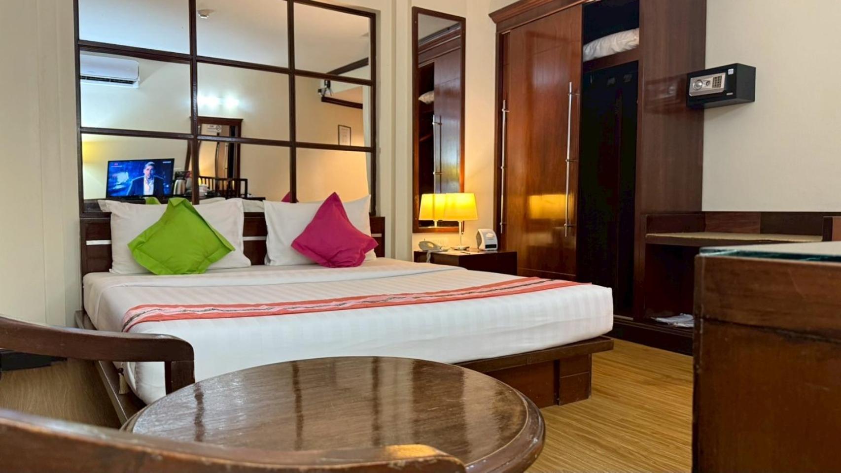 Grand Business Inn Bangkok Bagian luar foto