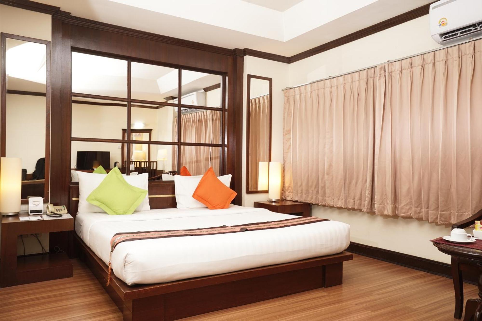 Grand Business Inn Bangkok Bagian luar foto