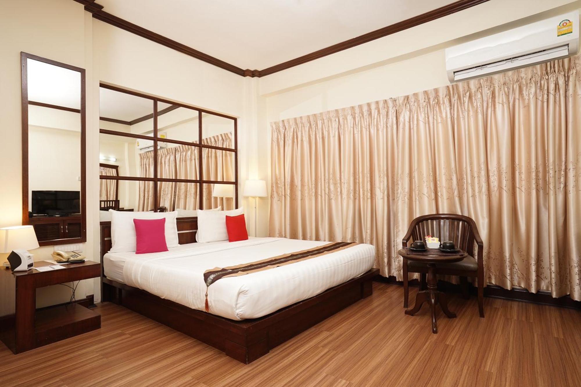 Grand Business Inn Bangkok Bagian luar foto