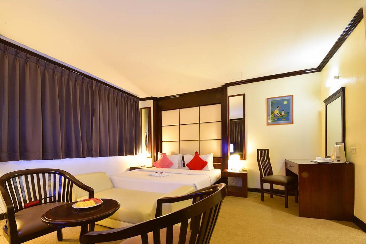 Grand Business Inn Bangkok Bagian luar foto
