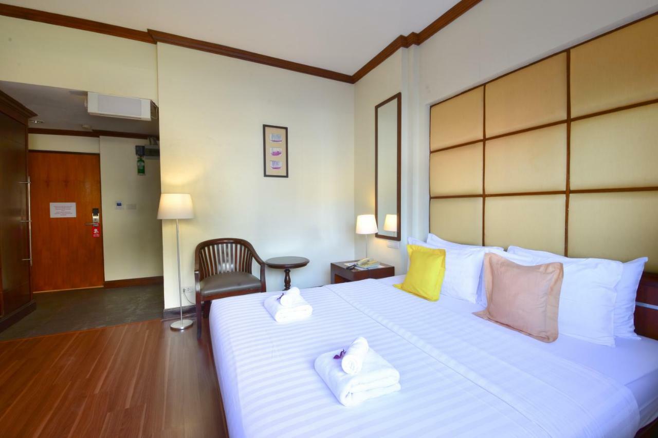 Grand Business Inn Bangkok Bagian luar foto